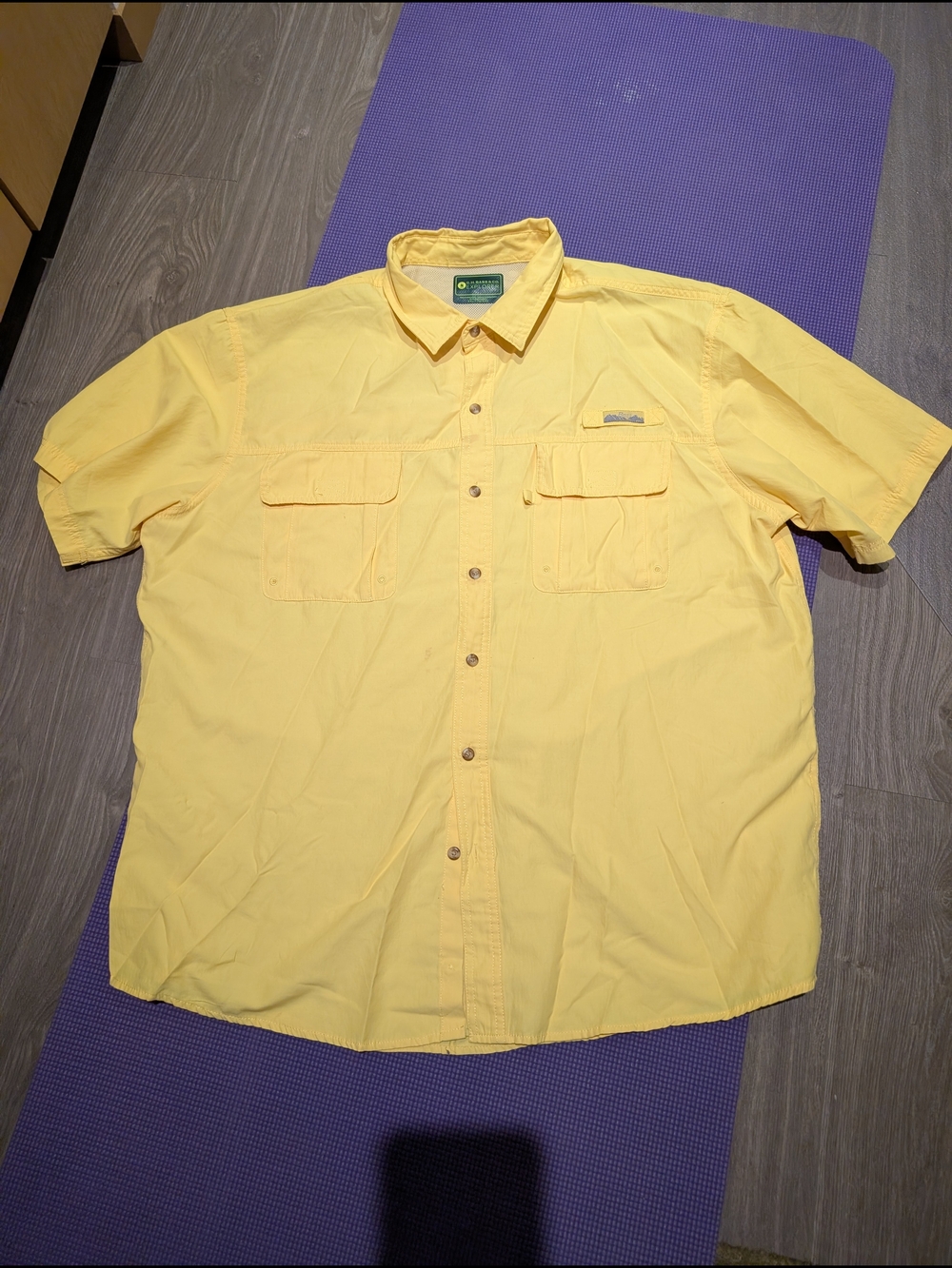 G.H. Bass & Co. Yellow Short-Sleeve Button-Down Shirt
